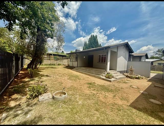 3 BEDROOM HOUSE FOR SALE IN VANDERBIJLPARK SW 5